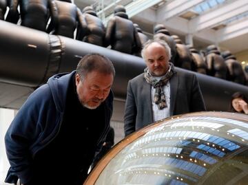 Ai Weiwei lleva una gigantesca barca a Praga