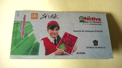Entregan vales escolares a un mes de elecciones en Edomex