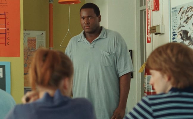 Revelan las causas de hospitalización de Quinton Aaron: derrame cerebral espinal