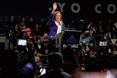 Zavala se reúne con 3 mil seguidores