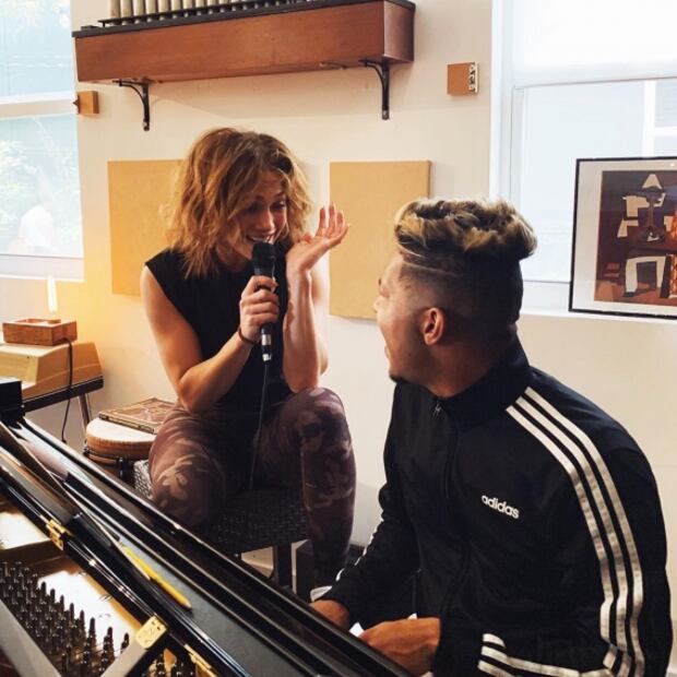 Esta es la valiosa lección de belleza de Jennifer López que todas debemos aprender