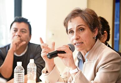 Prepara Carmen Aristegui un "anuncio importante"