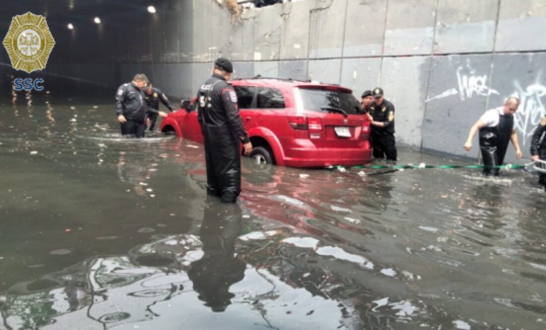 Continúan labores de auxilio en Eje 4 Oriente y Eje 1 Norte (03/05/2025). Foto: Especial