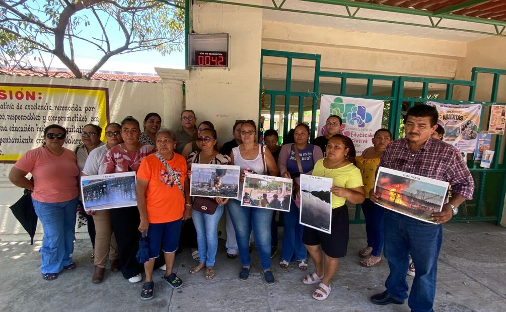 El contador busca recordar públicamente el tiempo transcurrido desde que la presidenta Claudia Sheinbaum instruyó la reubicación integral de los planteles escolares cercanos a la refinería Olmeca de Dos Bocas. | Foto: Luma López.