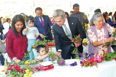 Crónica. San Valentín también pone romántico al jefe de Gobierno