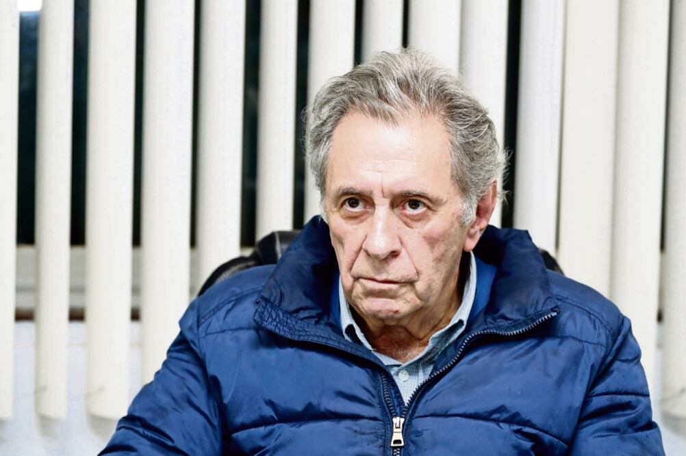 El director de orquesta en un camerino de la Sala Nezahualcóyotl el pasado jueves. (BERENICE FREGOSO. EL UNIVERSAL)