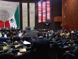 Diputados aprueban reforma para regular plataformas digitales de comida; buscan otorgar seguro a repartidores