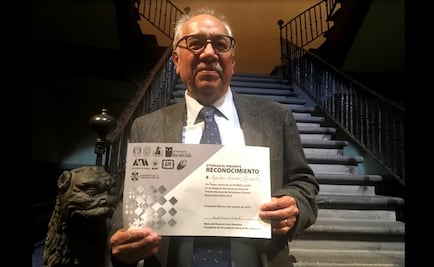 Agustín Sánchez González recibe premio de periodismo cultural