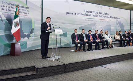 Profesionalización de servidores evita corrupción: Osorio