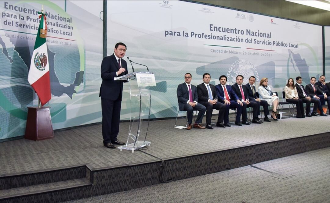 El funcionario inauguró el Encuentro Nacional para la Profesionalización del Servicio Público Local. /Tomada de @osoriochong