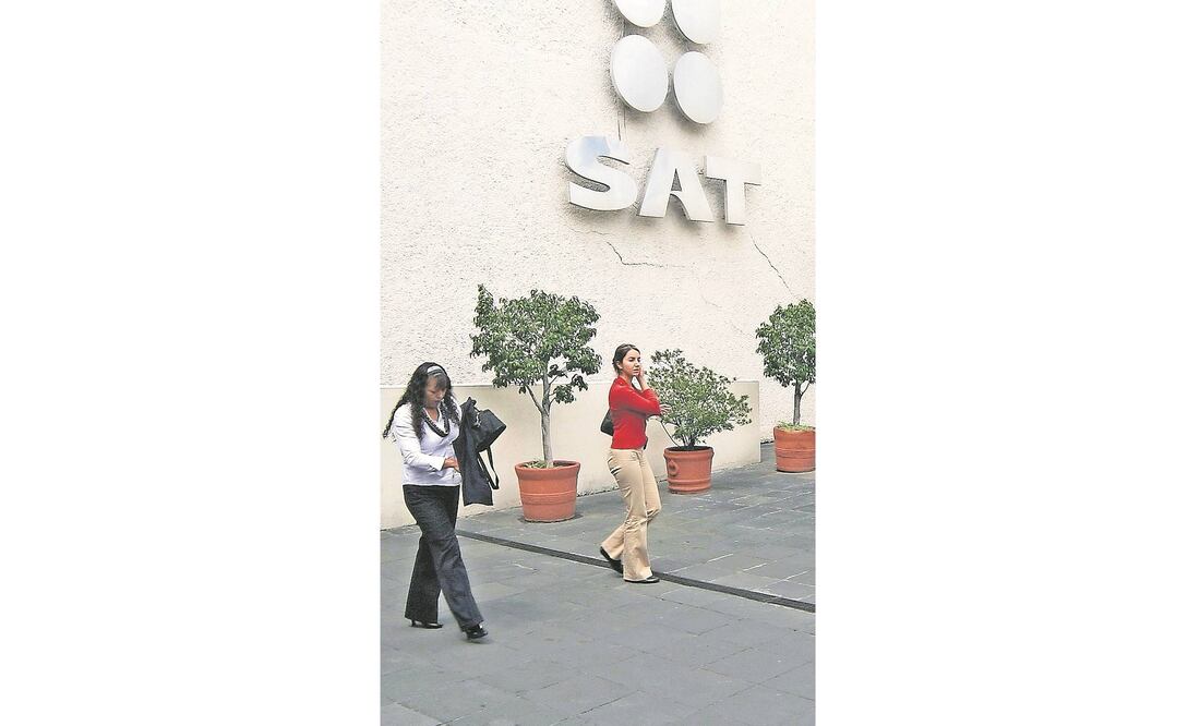 Secrecía. Los cobros de multas están a cargo del SAT, pero no revela información sobre cuánto y quién las paga (ARCHIVO EL UNIVERSAL)