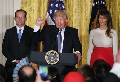 "México está en nuestro corazón y nuestras oraciones", asegura Trump