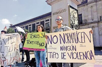 Aumenta disputa por corrida de toros en Toluca