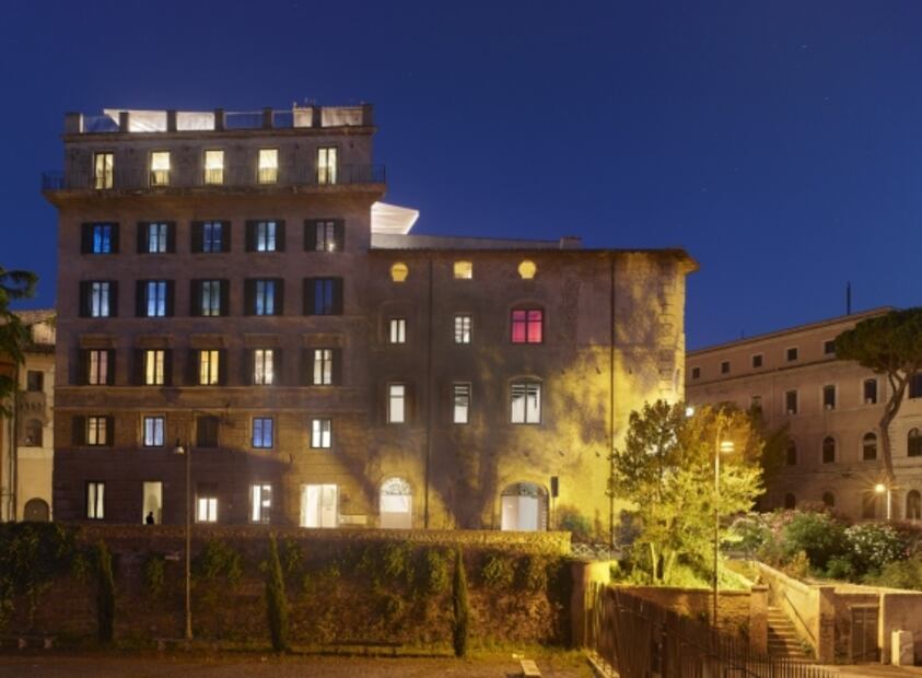 Exdueña de la firma Fendi aboga por acceder al arte gratuitamente 