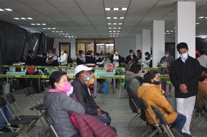 Inicia vacunación contra Covid-19 de menores con comorbilidades en Edomex 