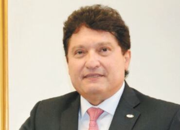 CMIC, en corto con Romo