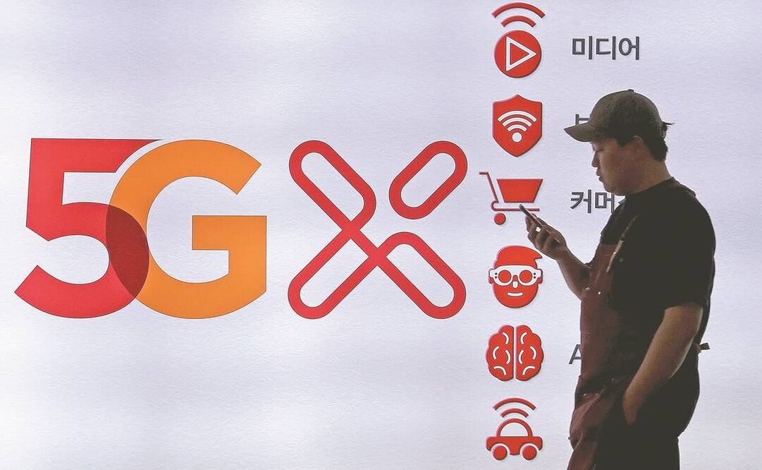 Samsung y Huawei encabezan a las marcas asiáticas que compiten por el mercado de smartphones en el país, donde es posible adquirir uno de esos dispositivos desde 599 pesos, indica el estudio de The CIU. Foto: ARCHIVO EL UNIVERSAL