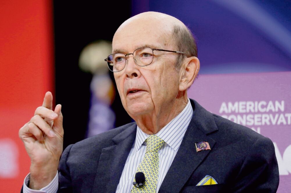 Wilbur Ross, secretario de Comercio de EU (imagen), y Dan Brouillette, subsecretario de Energía, participarán en las mesas de trabajo. Foto: ARCHIVO EL UNIVERSAL