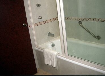 Acusan a hombre de ahogar a su hijastro