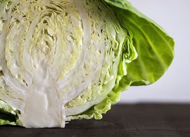 Agrega los beneficios de la col a tu alimentación