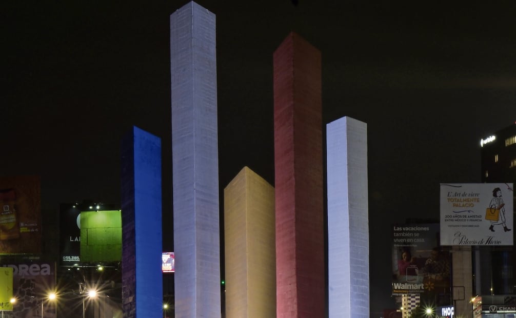 Las Torres de Satélite fueron creadas en 1957 por Mathias Goeritz y Luis Barragán, y son un símbolo de la Zona Metropolitana. Foto: Santiago Cadena El Universal