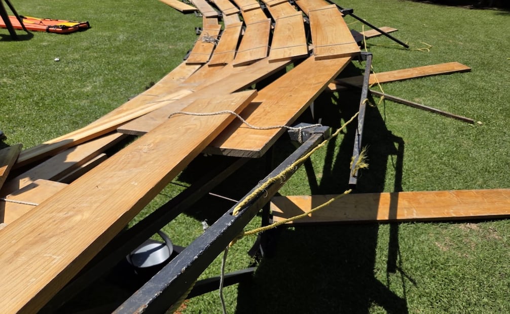 SGIRPC atiende caída de gradas en universidad de Álvaro Obregón. Foto: tomada de X @SGIRPC_CDMX