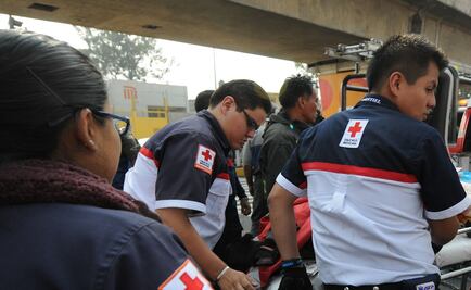 Vuelca autobús al intentar esquivar a un hombre en Puebla; hay 18 heridos 