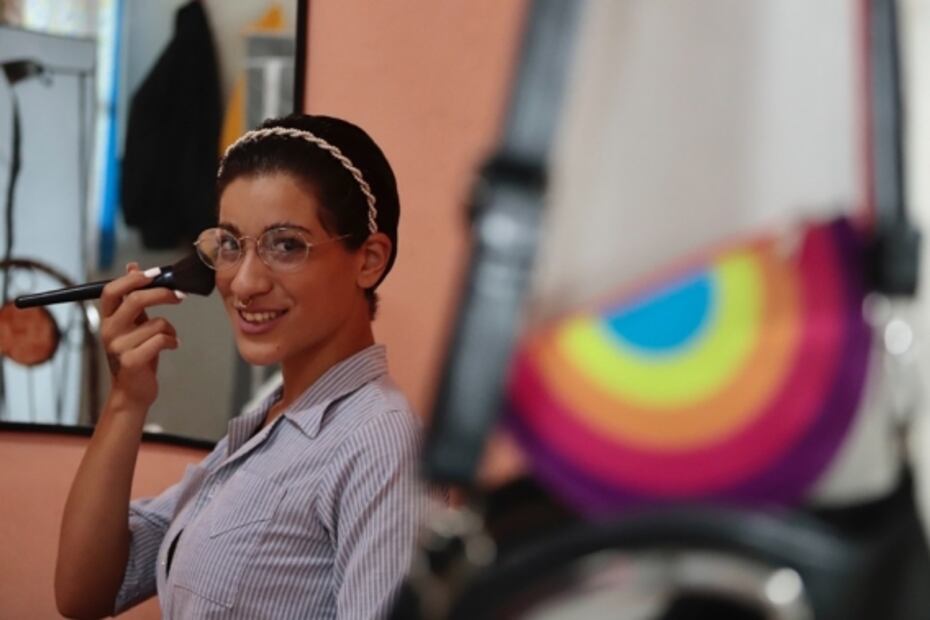 “Nadie toca la puerta y te apoya”: Dulce, una joven mamá que halló en el trabajo sexual una salida a la crisis