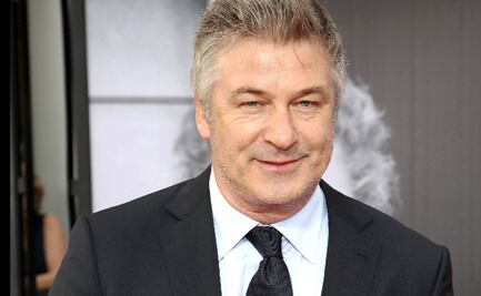 En medio del escándalo por la muerte de Halyna Hutchins, Alec Baldwin cierra sus redes