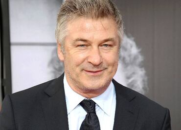 En medio del escándalo por la muerte de Halyna Hutchins, Alec Baldwin cierra sus redes