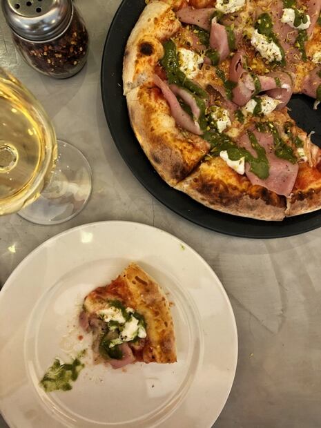 Esta pizza te robará el corazón 