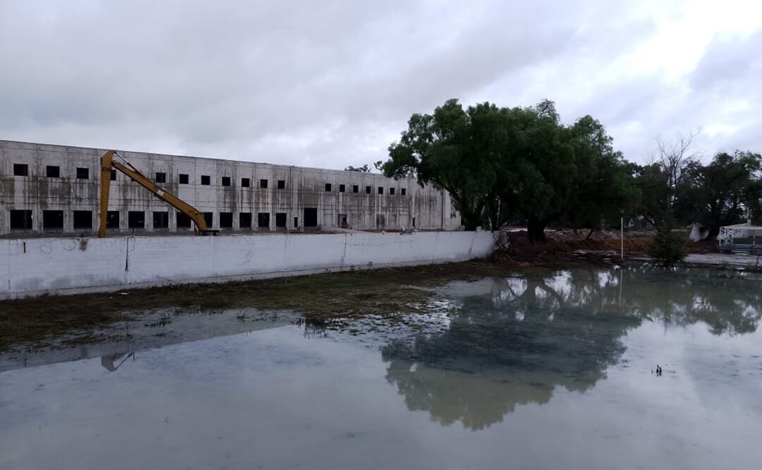 Vecinos temen por inundación de casas tras laguna de aguas negras en Cuautitlán. Foto: Rebeca Jiménez