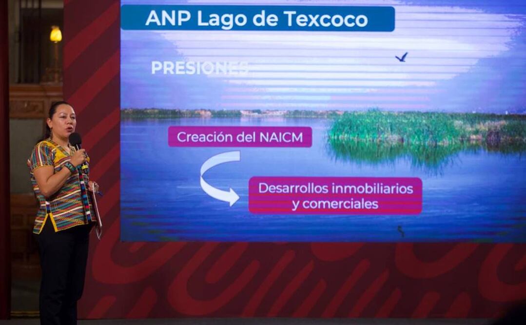 María Luisa Albores expuso en la conferencia del presidente López Obrador los alcances del decreto para proteger el Lago de Texcoco. Foto: Germán Espinosa/EL UNIVERSAL