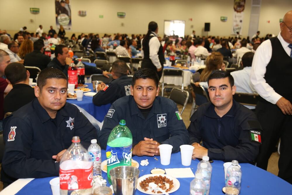 En el convivio celebrado en el salón de fiestas del Sindicato de Trabajadores al Servicio del Estado / Especial
