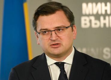 Ucrania califica de "aberrante, antisemita," afirmación rusa de que Hitler tenía "sangre judía"