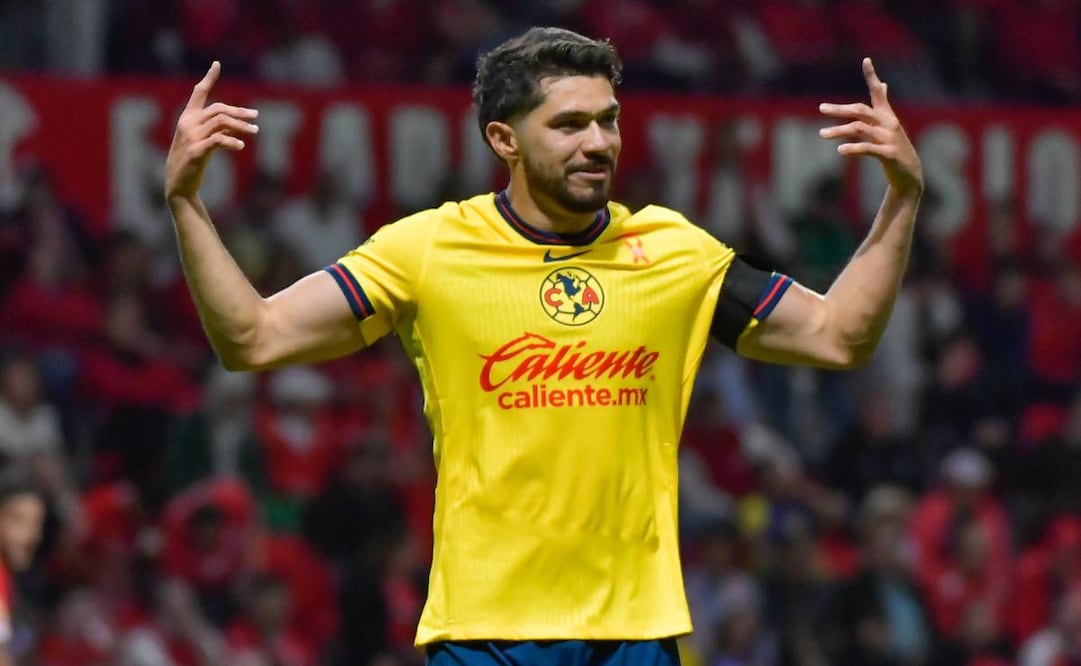 Henry se burla de un aficionado de Pumas Foto: Imago7.