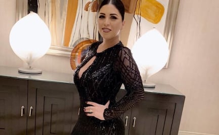 Mamá de Nodal presume su figura con look colorido de primavera