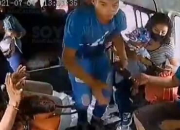 Captan asalto a pasajeros de combi en Naucalpan, entre víctimas había un menor