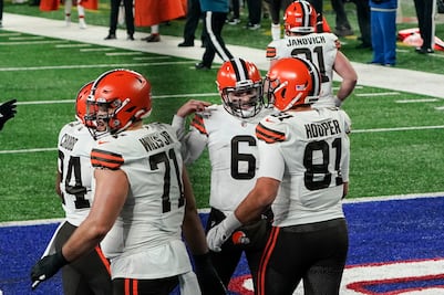 Browns de Cleveland tendrán seis bajas por caso de Covid-19