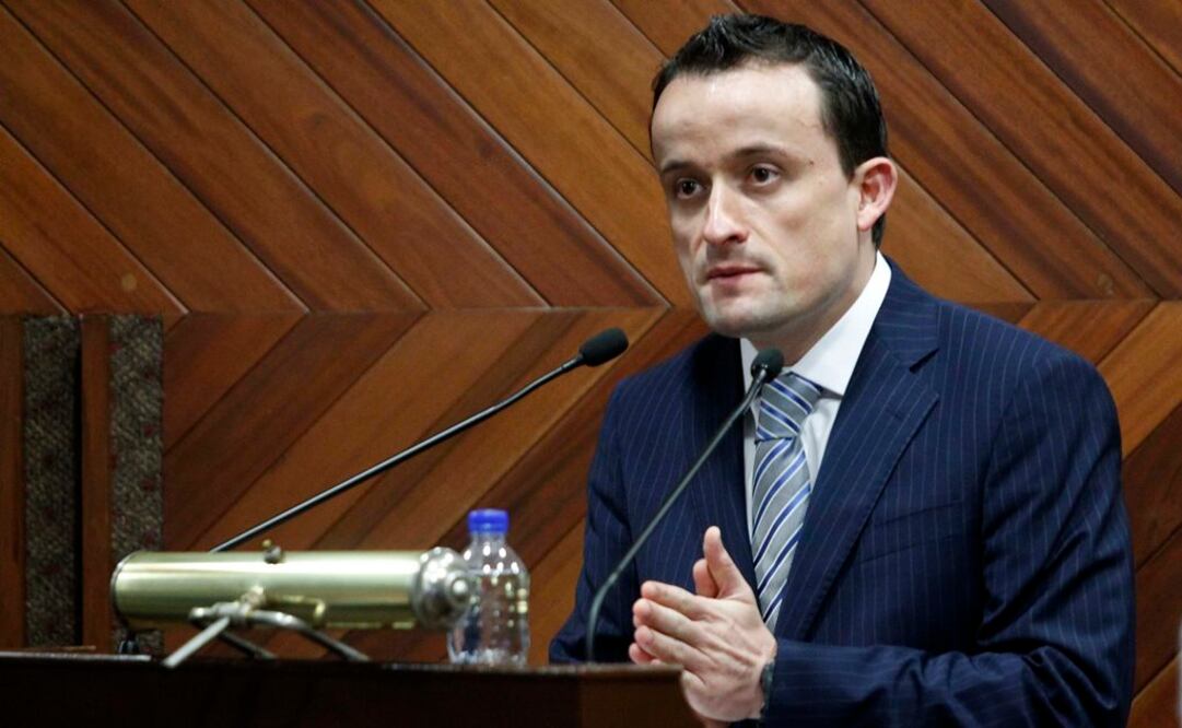 Mikel garantiza erradicación de pago de tenencia en cierre de campaña