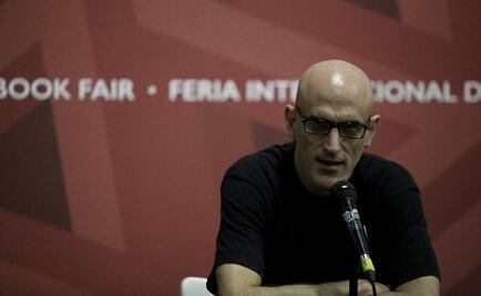 Hollander escribe libro a la ciudad de México