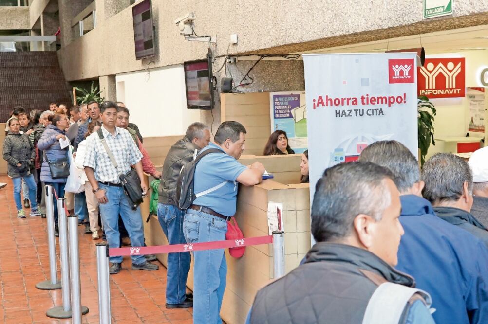 Reembolso. El Infonavit también devolverá el fondo de ahorro de los trabajadores que cotizaron en el IMSS entre 1972 y 1992 y no reclamaron su dinero (ARCHIVO EL UNIVERSAL)