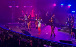 Sentidos Opuestos rinde homenaje a Jaime Sánchez Rosaldo; Alessandra interpreta temas clásicos