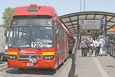 Gobierno de la CDMX da 593 mdp al Metrobús ante baja de usuarios por pandemia 