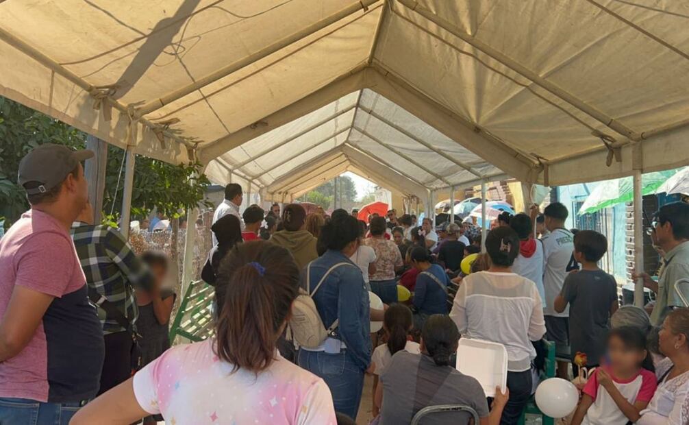 Personas despiden al niño Anuel (23/10/2025). Foto: Francisco Rodríguez / EL UNIVERSAL