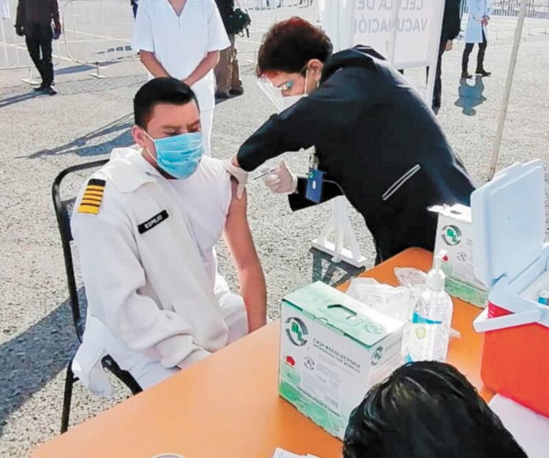 De 63 mil trabajadores de la salud vacunados, sólo 975 recibieron la segunda dosis. Archivo EL UNIVERSAL