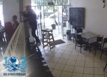Asalto a punta de pistola en restaurante de Clavería, CDMX