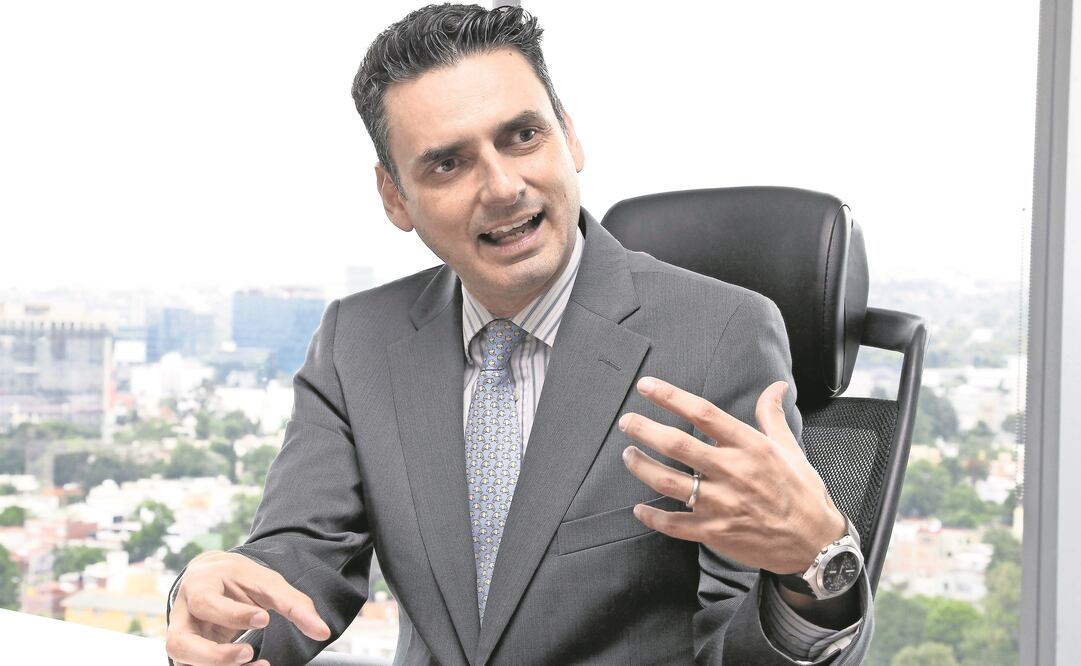 Van contra gasolineros huachicoleros 