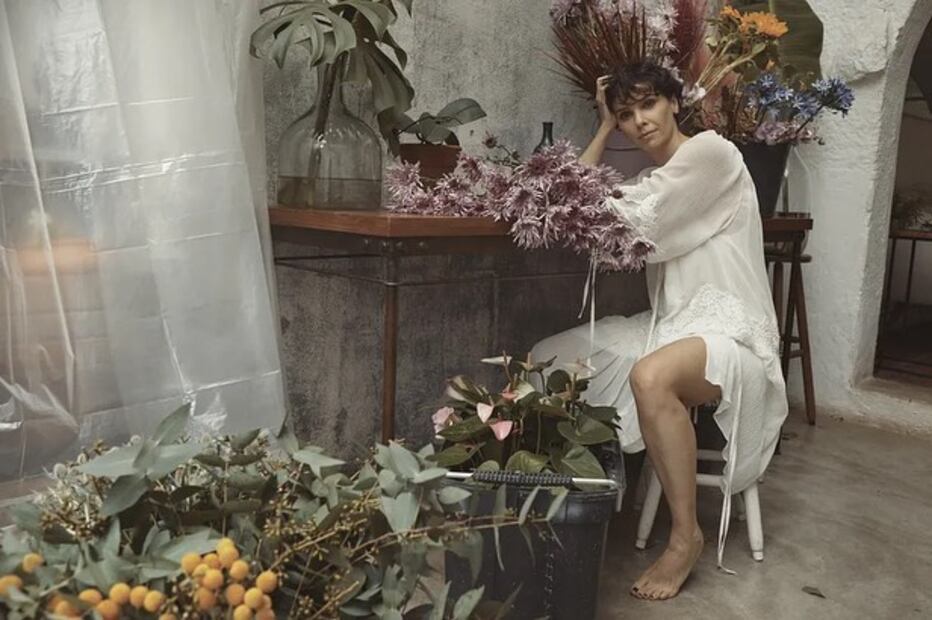 El cambio de look de Nina de Avenida Brasil (Fuente Instagram @deborafalabellaoficial)