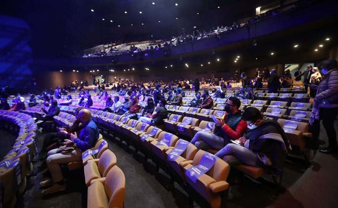 Imagen del 16 de diciembre, durante el ensayo y conferencia de prensa previo a la función de estreno de la obra Ghost en el Teatro San Rafael. Foto: Archivo El Universal